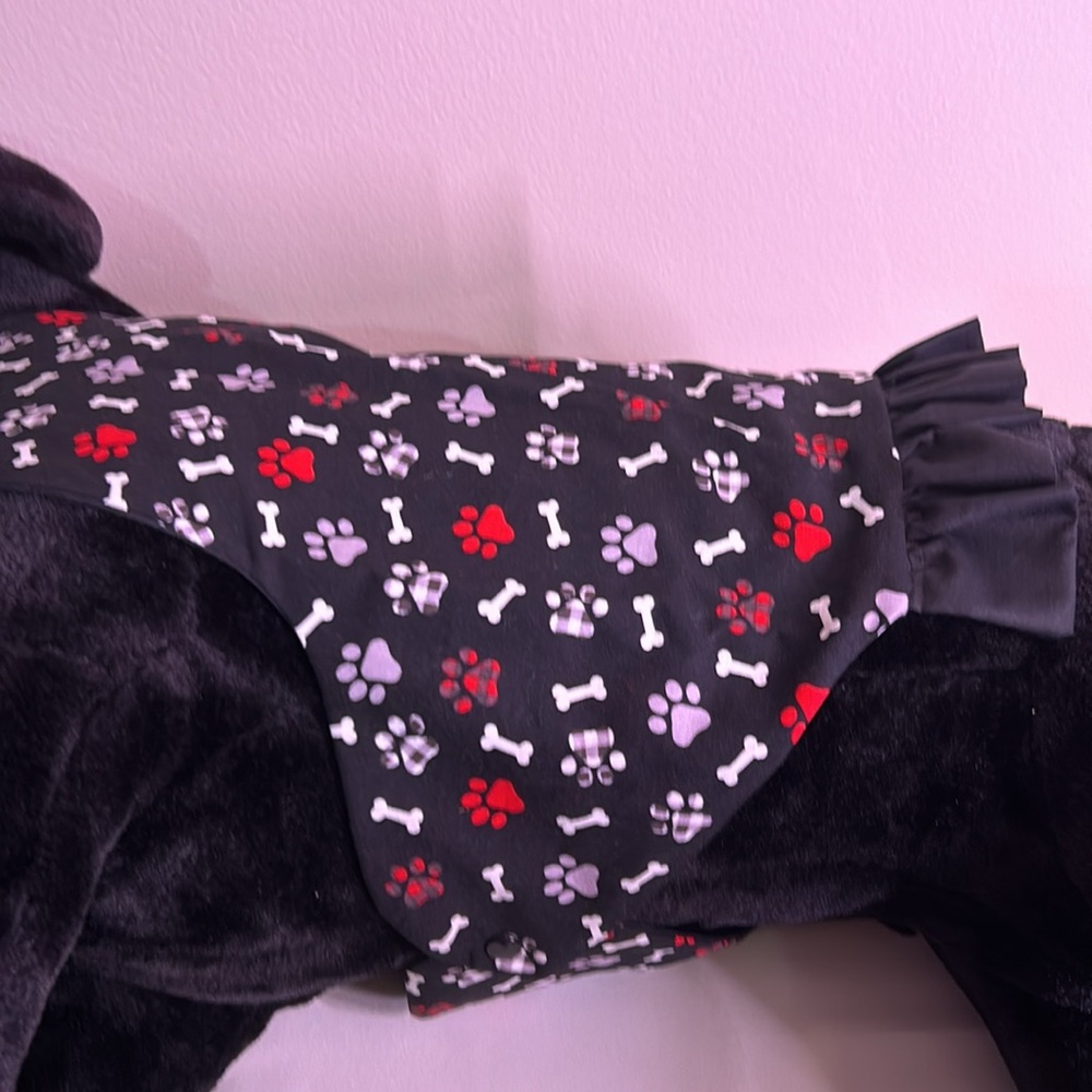 Black Ruffle Dress. - Picture 4 of 8